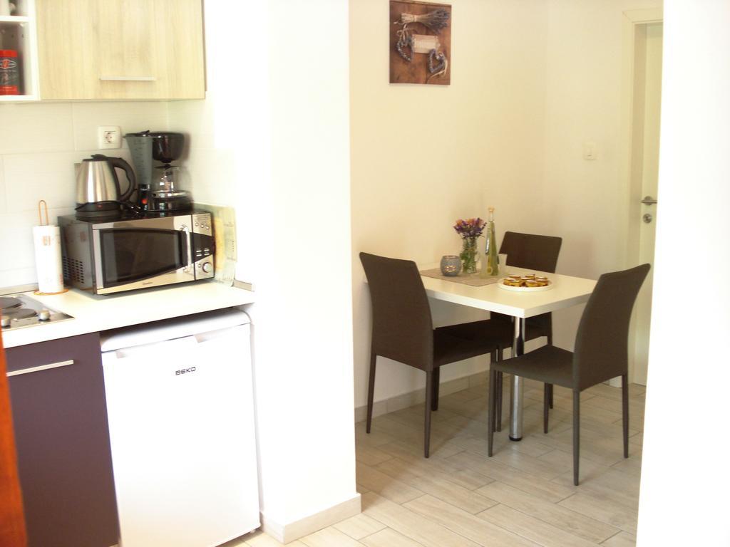 Studio Apartment Md Roc Bagian luar foto
