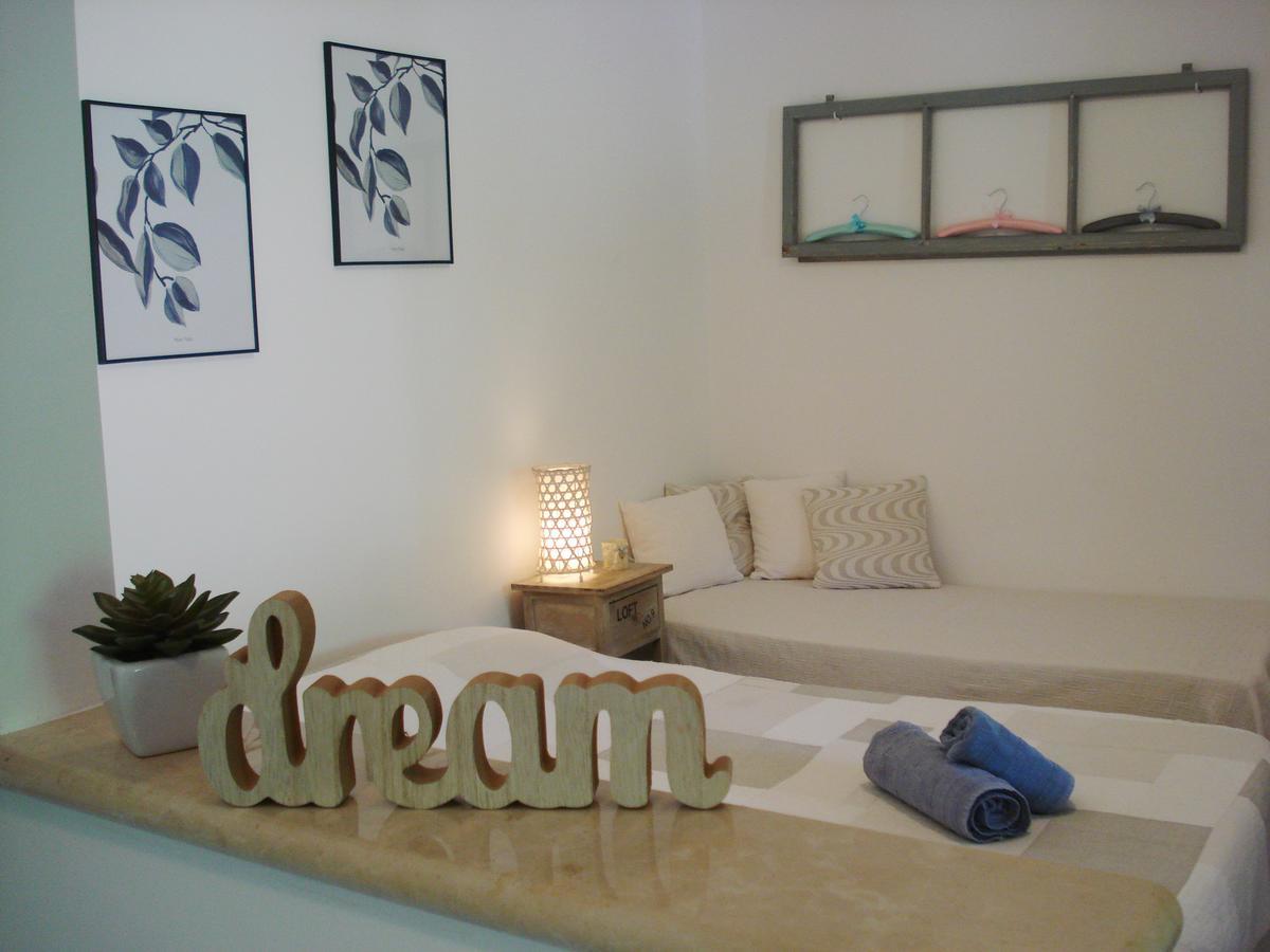 Studio Apartment Md Roc Bagian luar foto